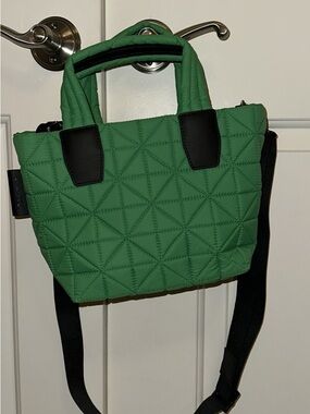 Vee Collective mini tote